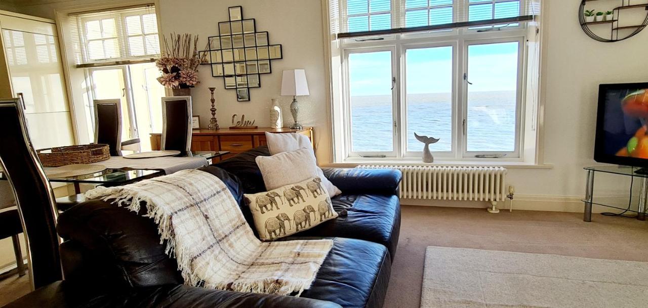 Shore Thing Beachfront Apartment Ramsgate - Sleeps 4 ภายนอก รูปภาพ